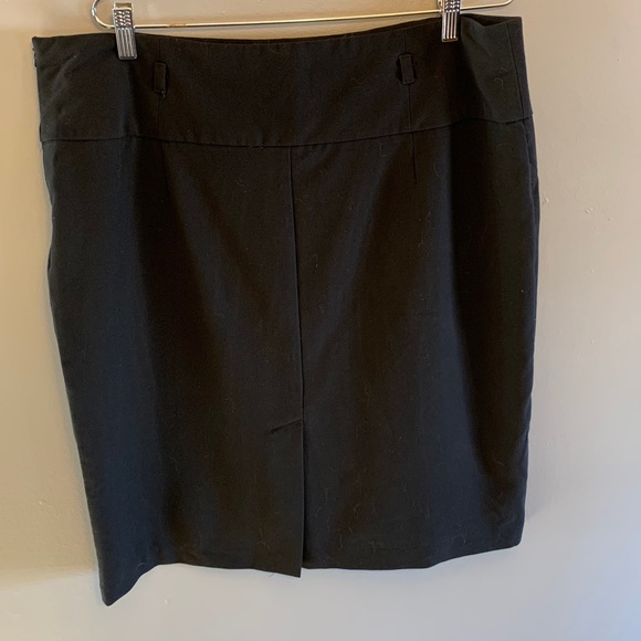 Perfect black skirt, 16 - Picture 2 of 4